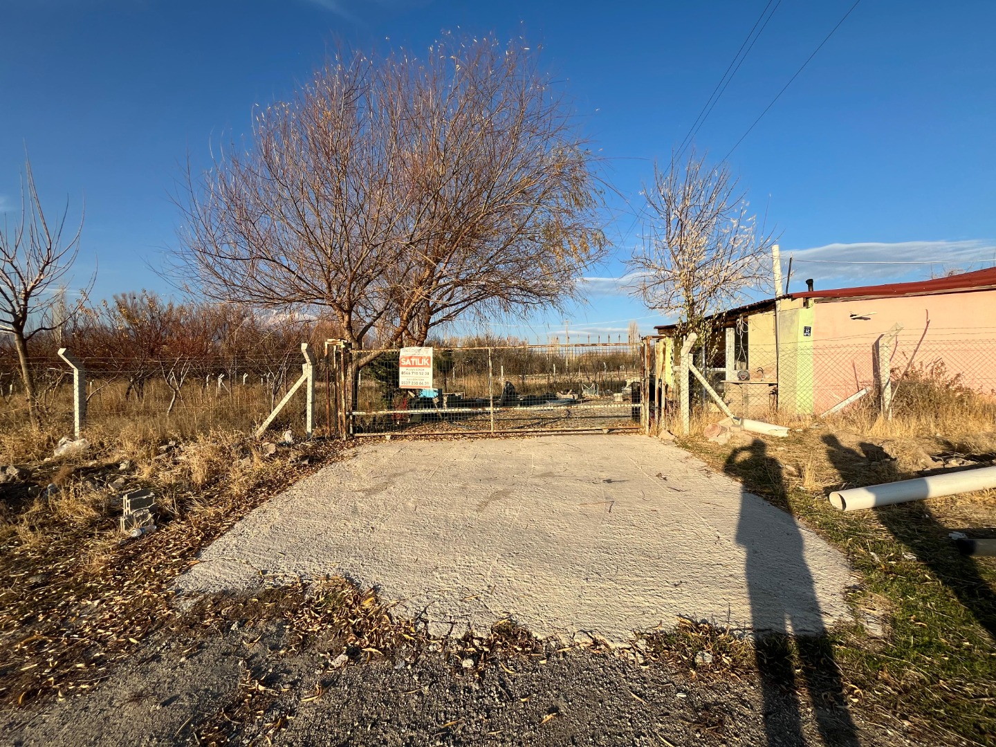 KAYSERİ DEVELİ GÜNEYAŞAĞI MAHALLESİ KALEALTI MEVKİİNDE SATILIK BAĞ EVİ